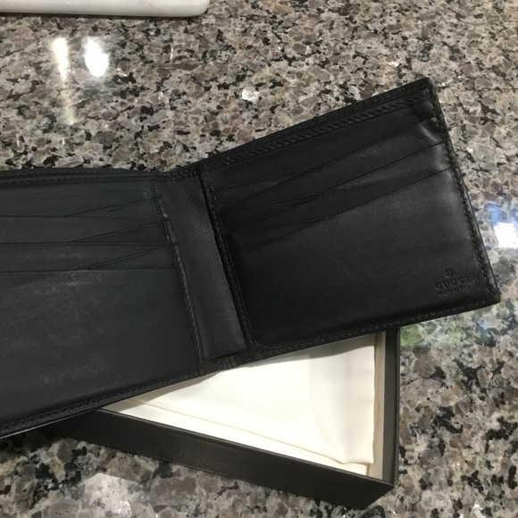 Men's Gucci Leather Wallet with Tiger Emblem - Picture 3 of 5