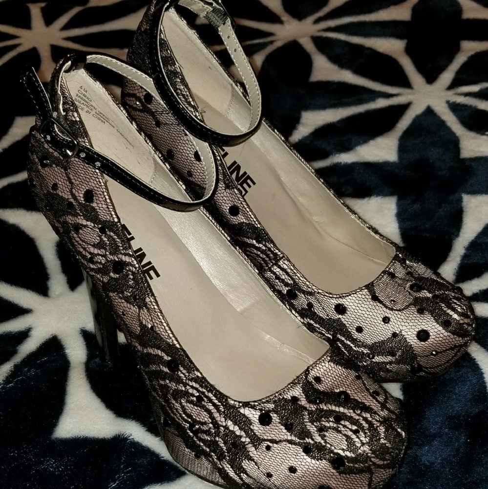 NWTB Madeline Girl lace studded heels sz 6