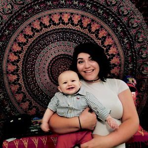 Meet your Posher, Chloe