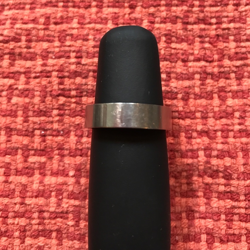 Men’s Size 10 Titanium Ring