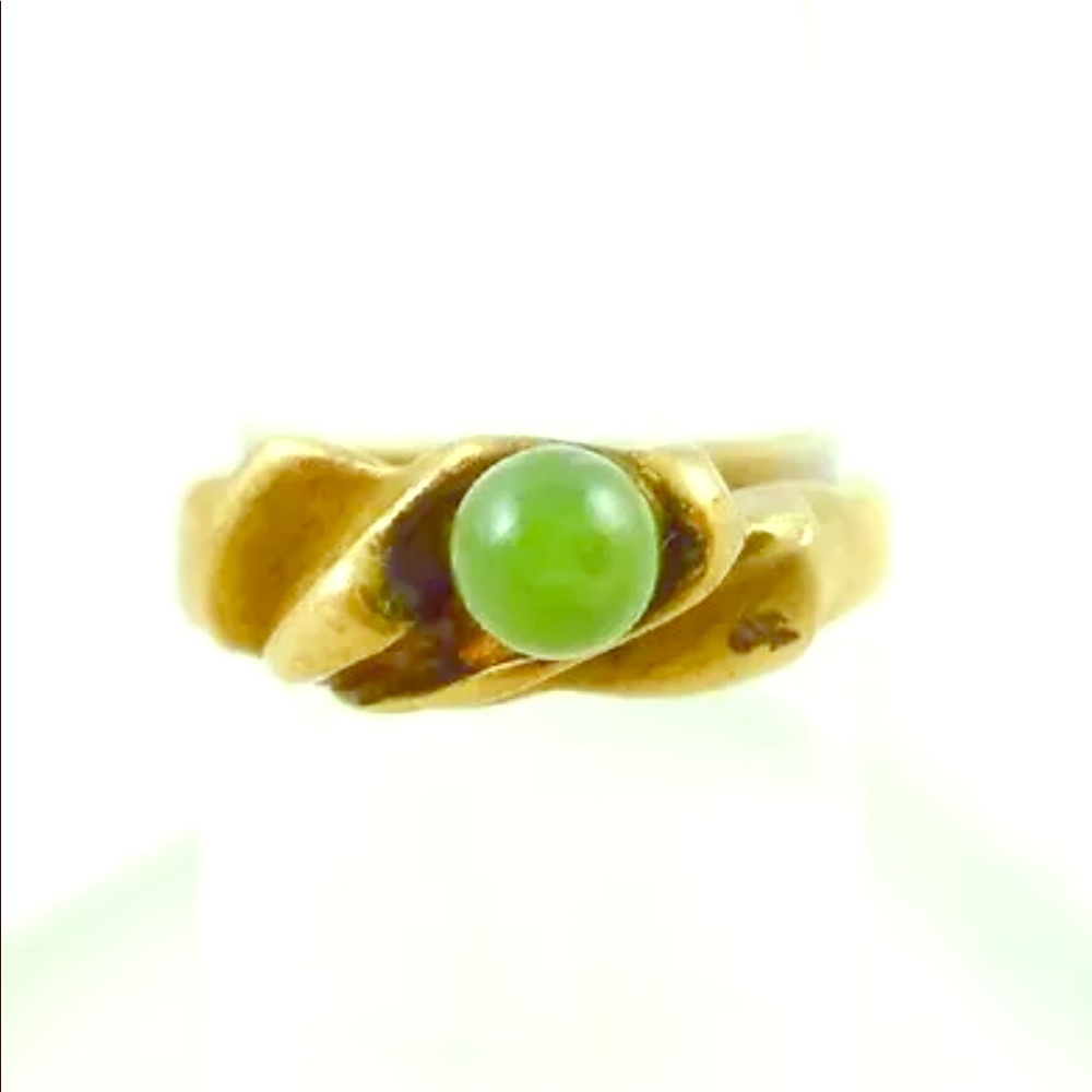 18k Yellow Gold Artisan Peridot Solitaire Ring