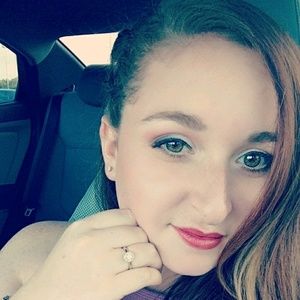 Meet your Posher, Haleigh