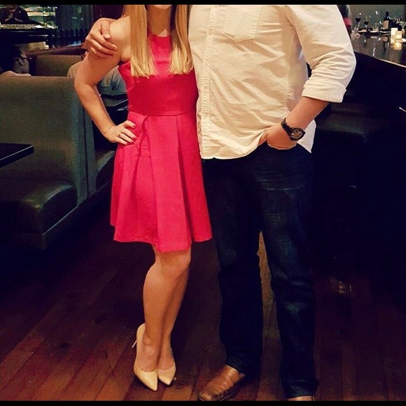 Lulu's red dress - Picture 1 of 3