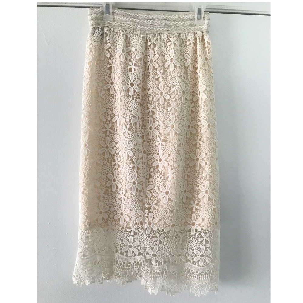 Beige lace skirt