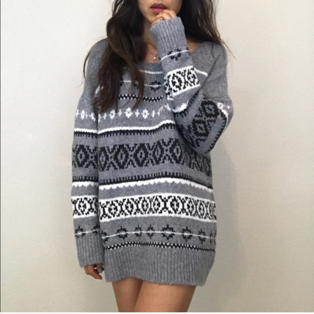 Brand new baggy sweater- love bear - Picture 2 of 8