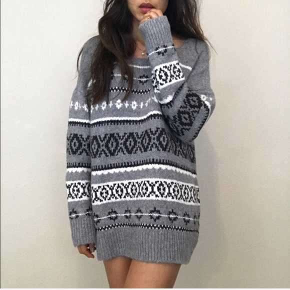 Brand new baggy sweater- love bear - Picture 2 of 8