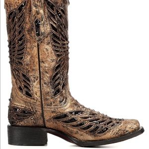 Size 8 Corral boots