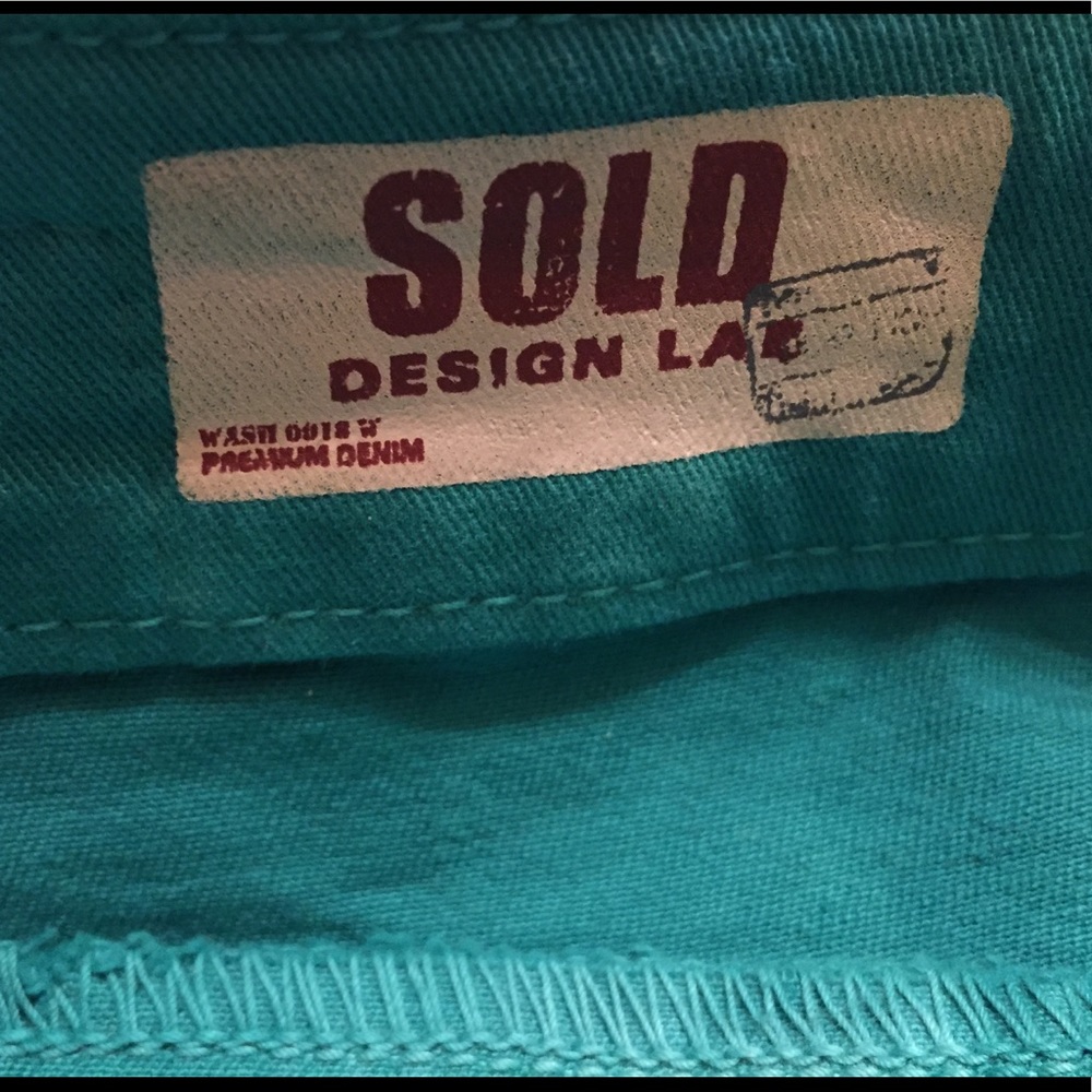 Design Lab shorts - Picture 2 of 4