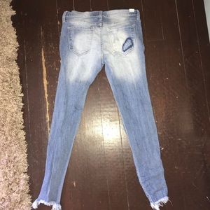 Kankan destructed jean