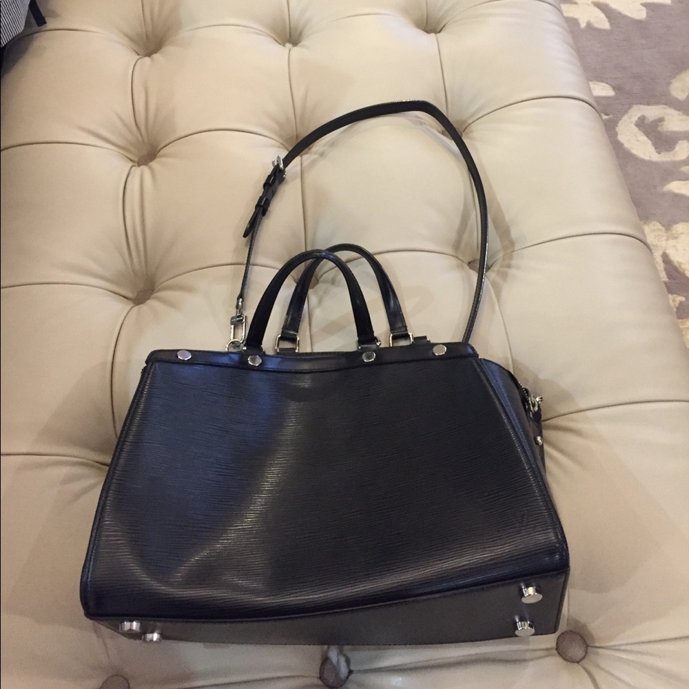 Louis Vuitton black leather bag - Picture 1 of 5