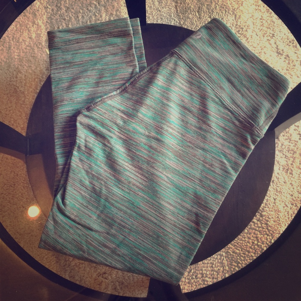Lululemon Wunder Under Crops Wee Are From Space