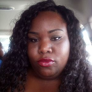 Meet your Posher, Leandra