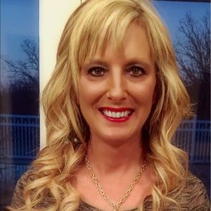 Meet your Posher, Alisa