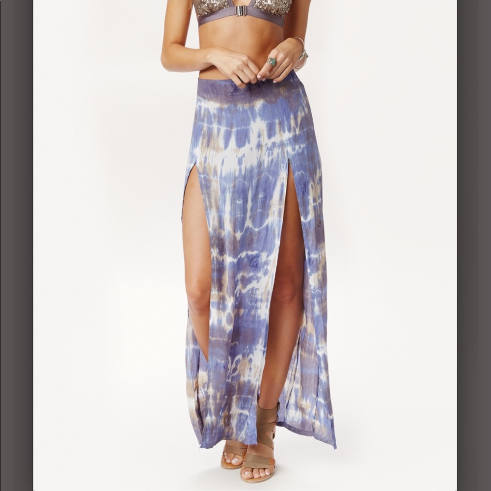 Blue Life Maxi