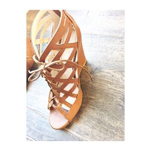 Tan Wedges