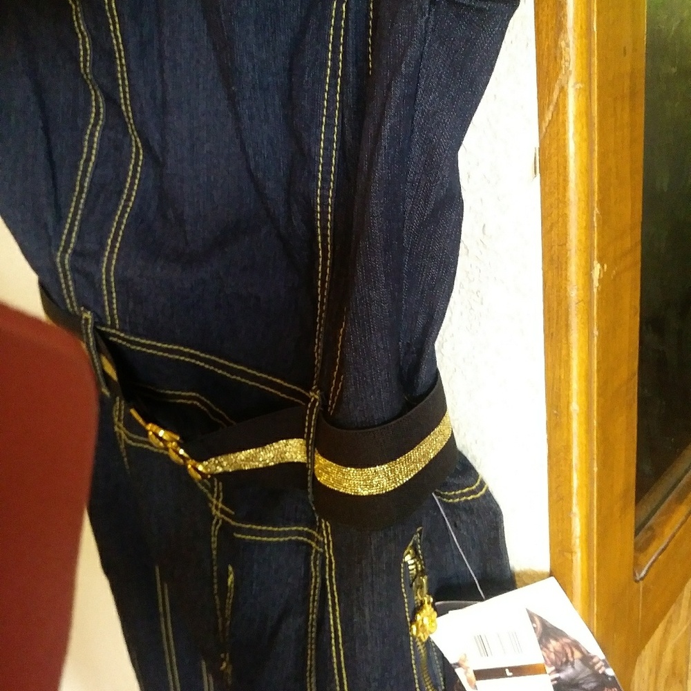 Stretchy. 👠 New DEREON Jean Bodysuit/ Large