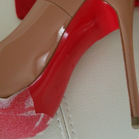 Updated 🤩Christian Louboutin So Kate Size 38 Nude - Picture 5 of 8