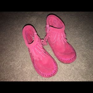 Toddler girl Minnetonka Moccasins