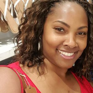 Meet your Posher, Ayrika