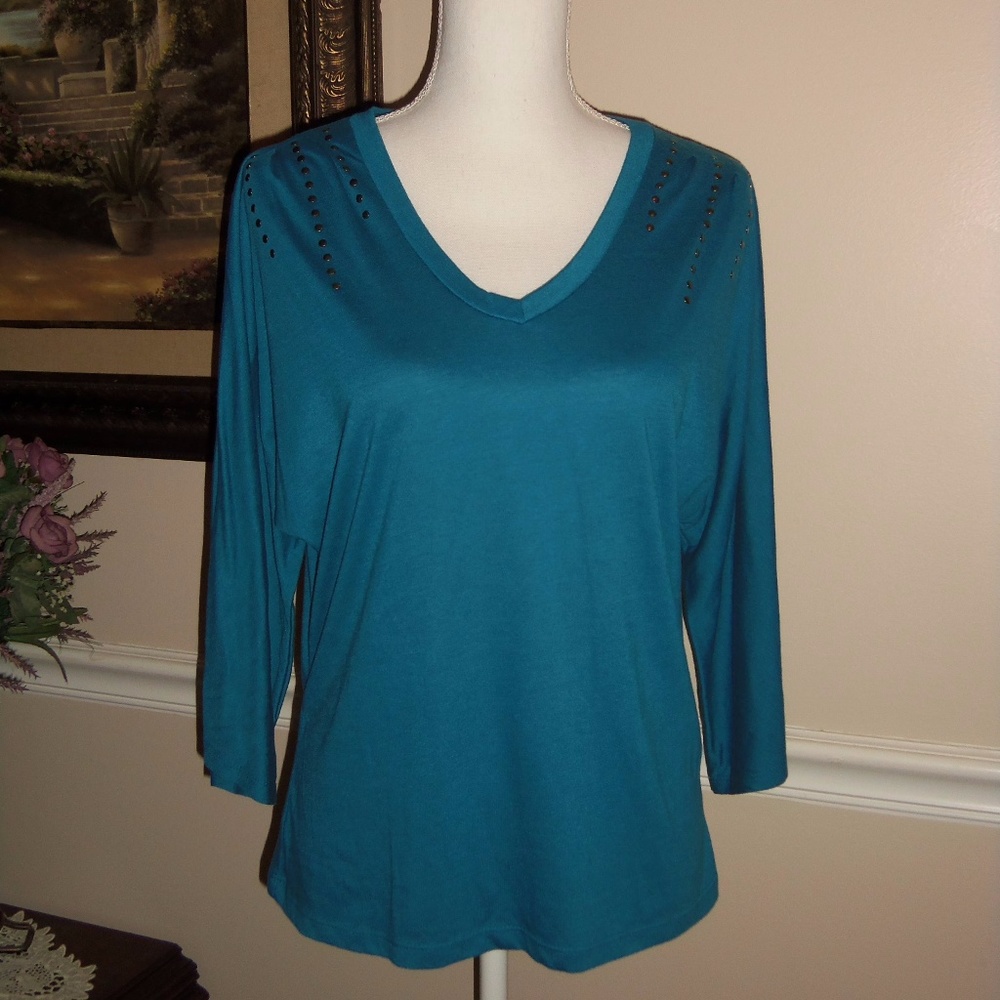 New Directions top teal studded accents L Large
