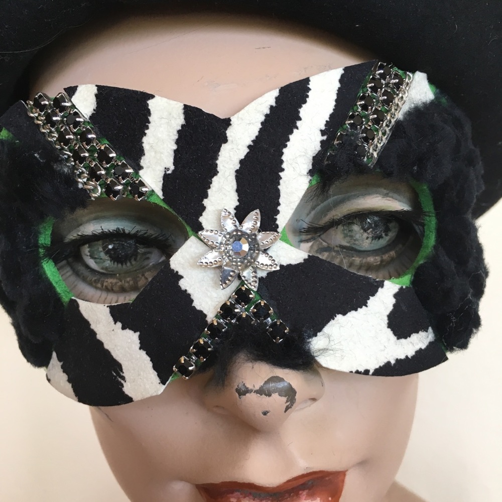 Theatrical wear 4 life offstage MASK, who are you?