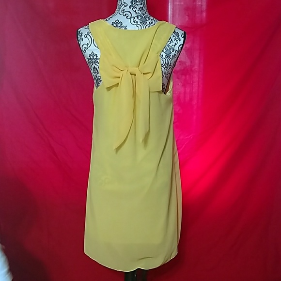 Summer dress/cover up in yellow. L - Picture 2 of 2