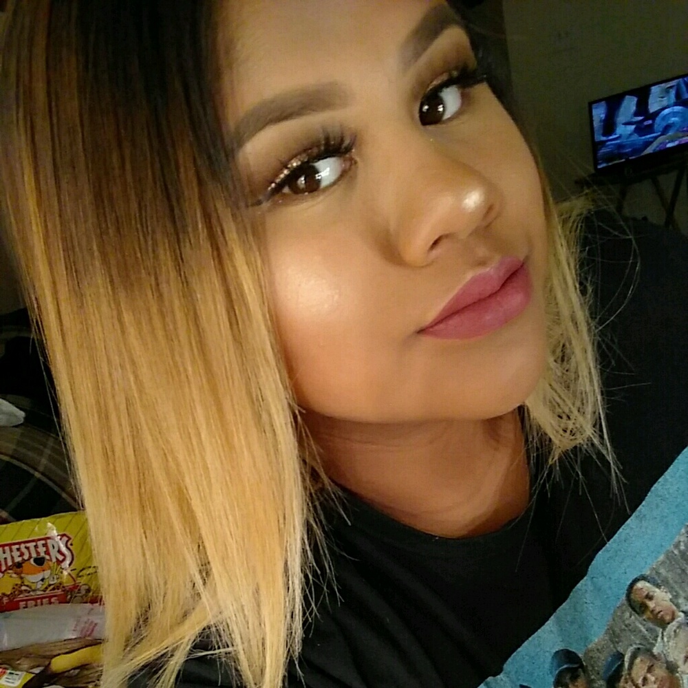 Meet your Posher, Daniela