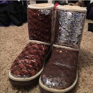 Color change sequin UGGS brown