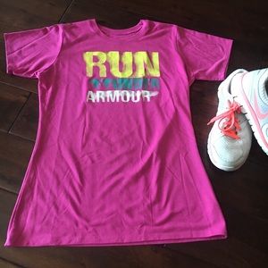 Under Armour top