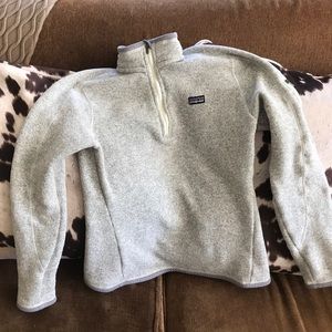 Patagonia women’s zip up, Excellent condition!