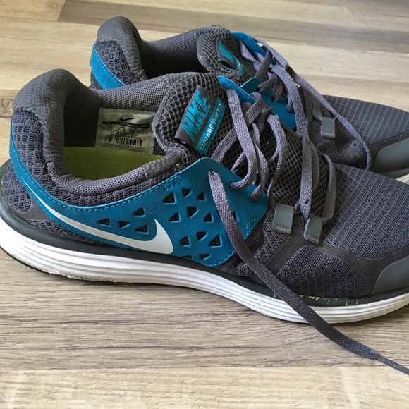 Nike Shoes - Women’s Nike shoes✔️