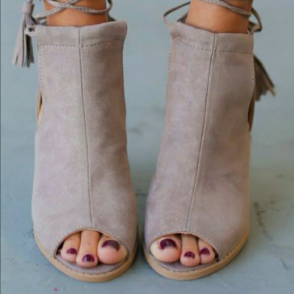 Qupid taupe Booties