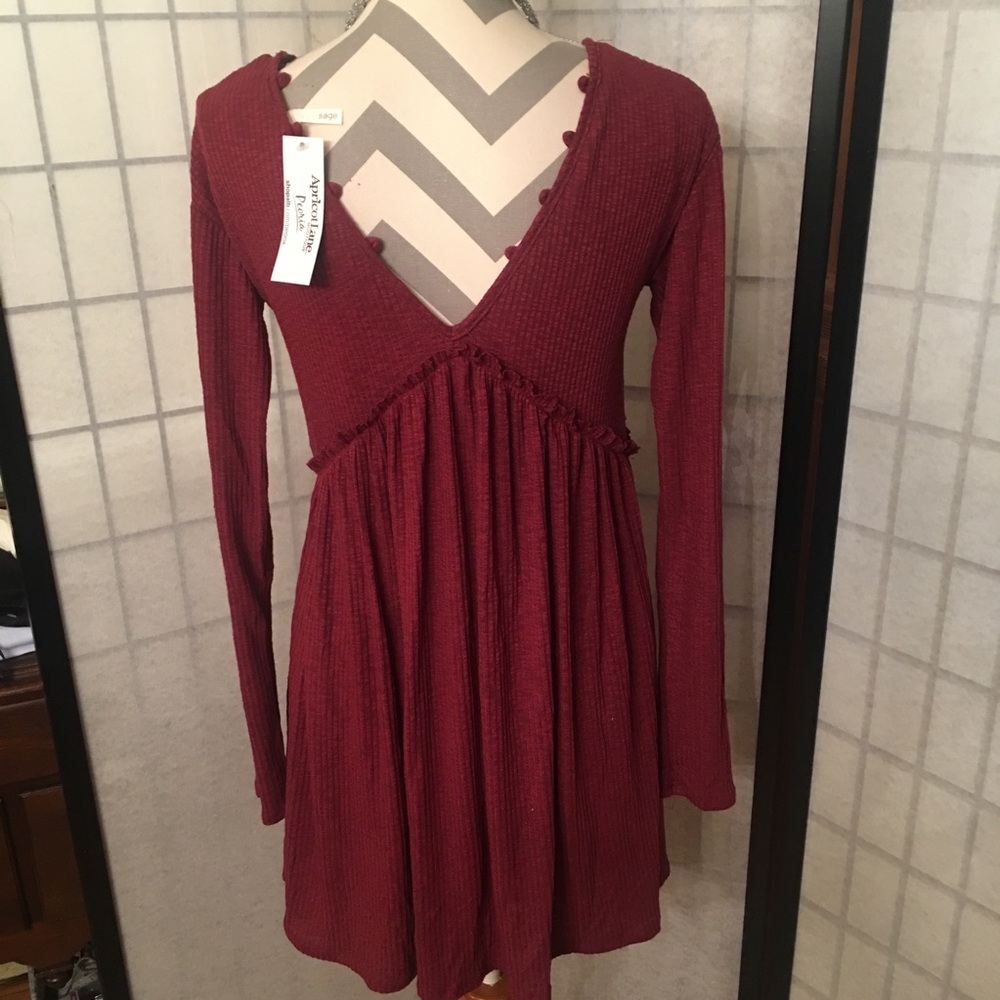 Apricot Lane Boutique Dress NWT Long Sleeve V Neck - Picture 3 of 5