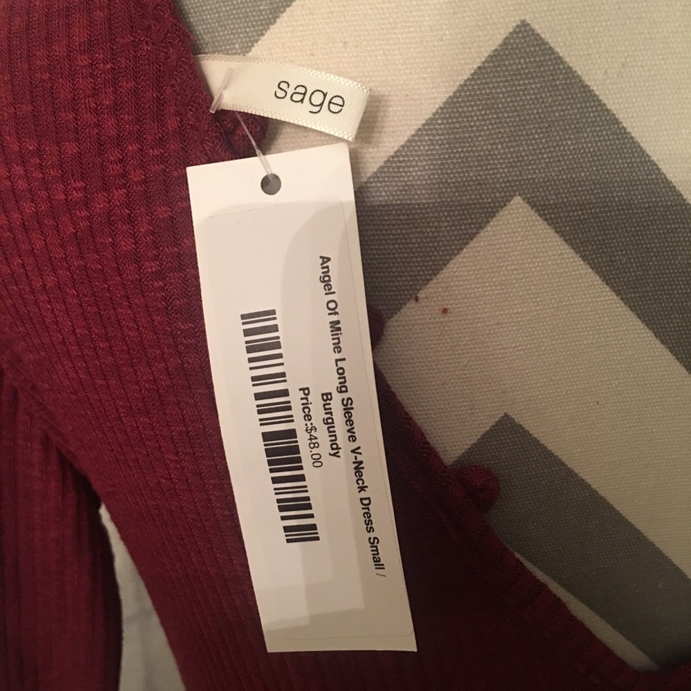 Apricot Lane Boutique Dress NWT Long Sleeve V Neck - Picture 4 of 5