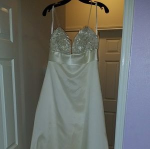 Amsale Wedding Gown