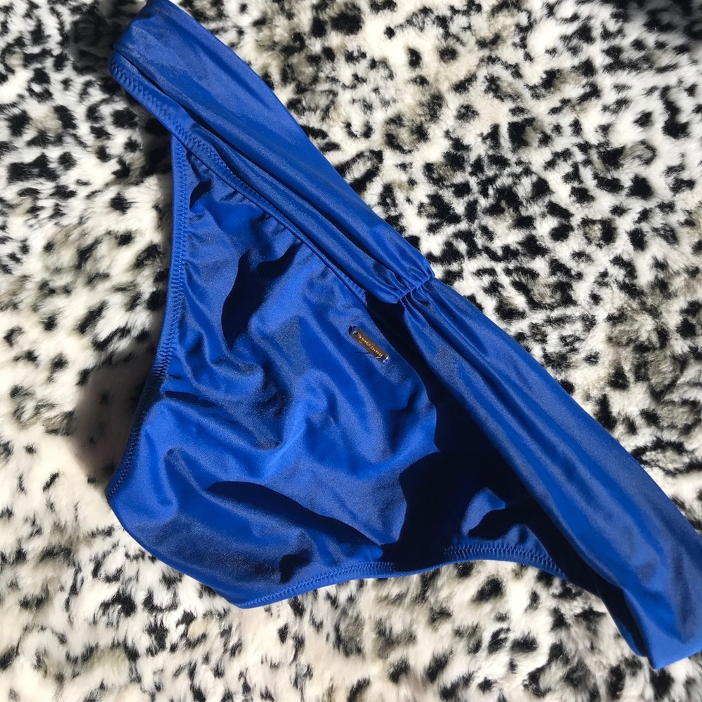 Bikini bottoms