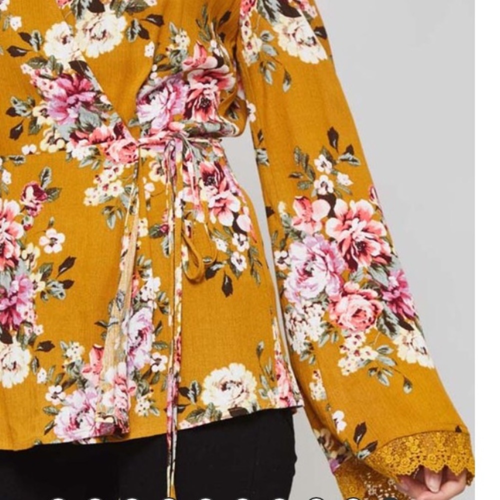 Last 1! SMALL Mustard Floral Wrap top - Picture 8 of 8