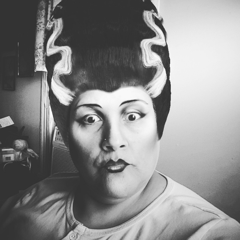 HAPPY  HALLOWEEN  TO ALL MY FELLOW POSHERS...💀🕷