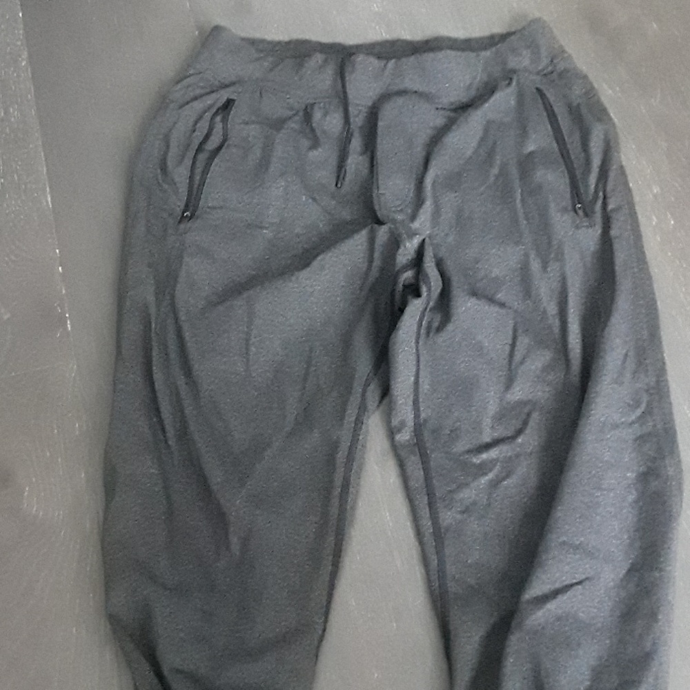 Lululemon gray pants