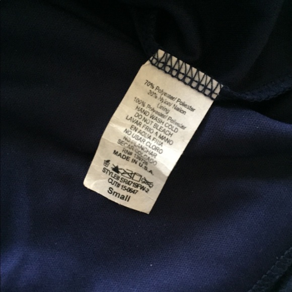 Velvet bell sleeve romper - Picture 4 of 4