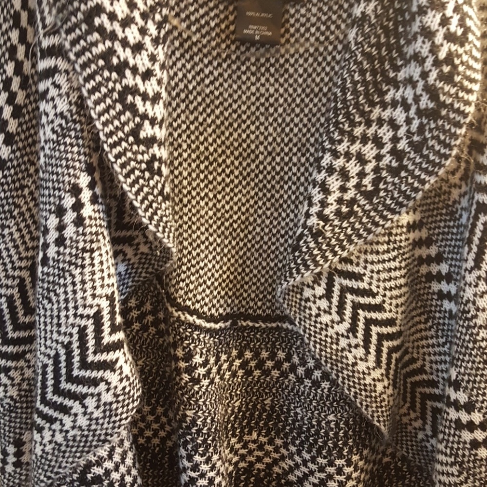 🚫SOLD🚫 United States Sweaters cardigan - Picture 2 of 3