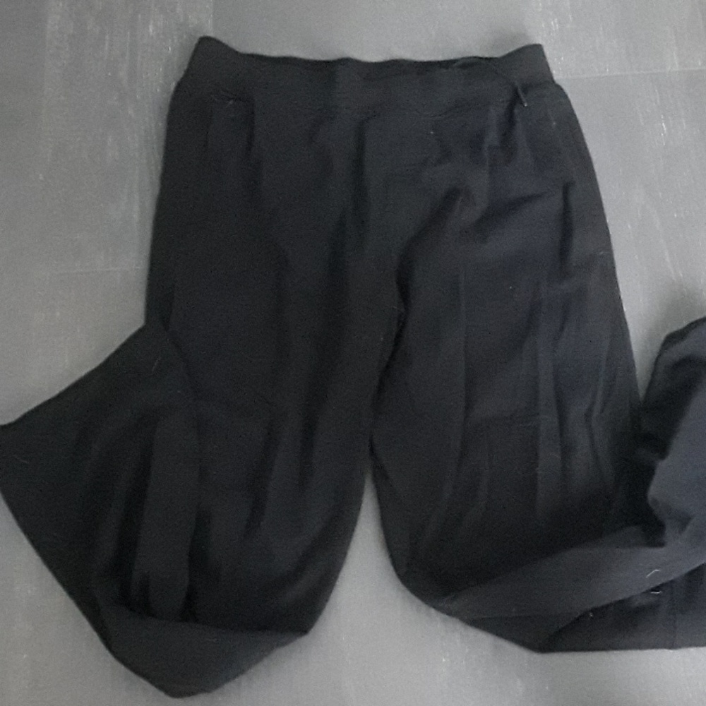 Lululemon black pants