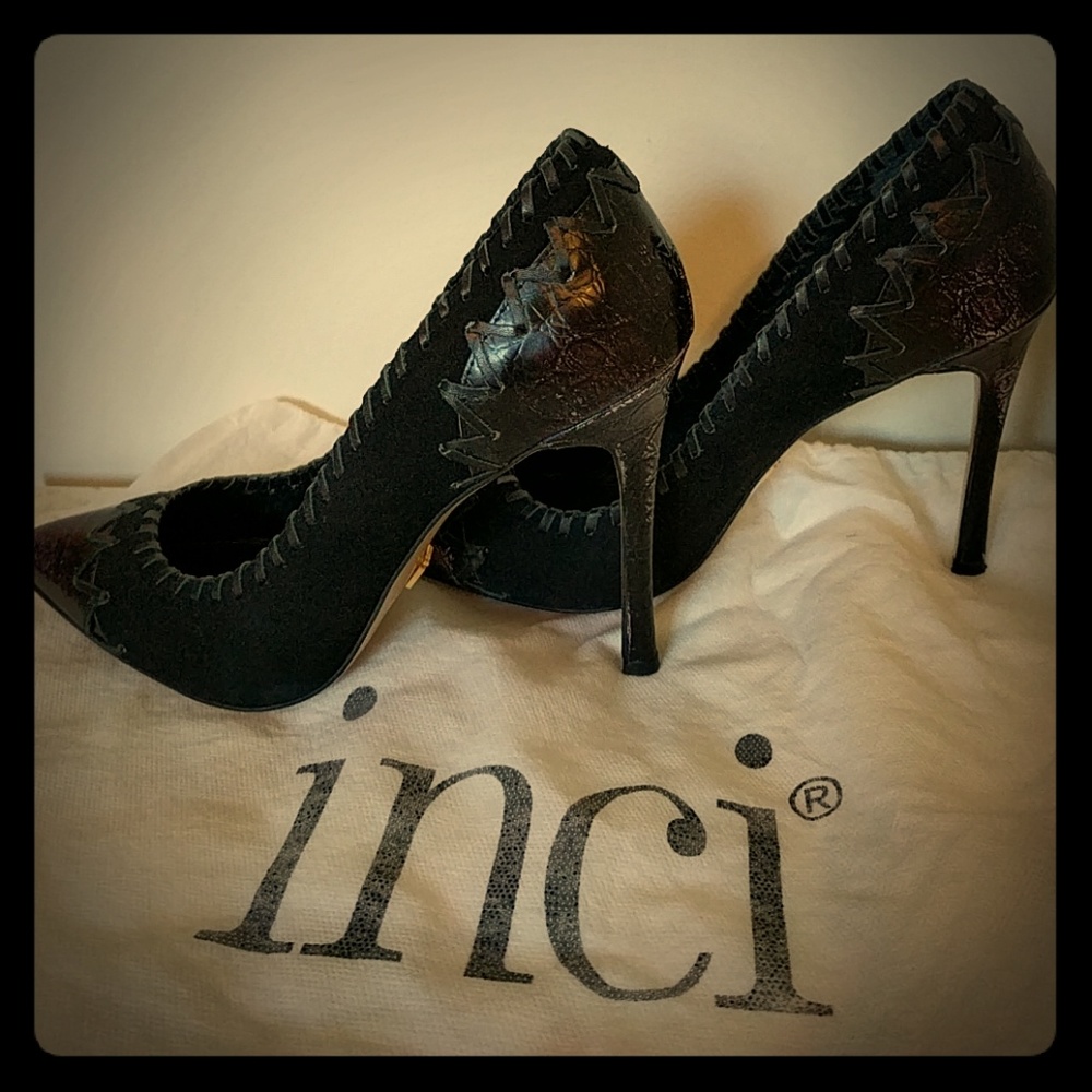 SALE! Black &purple leather classy high heels!