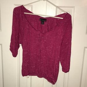 Maroon 3/4 sleeve shirt