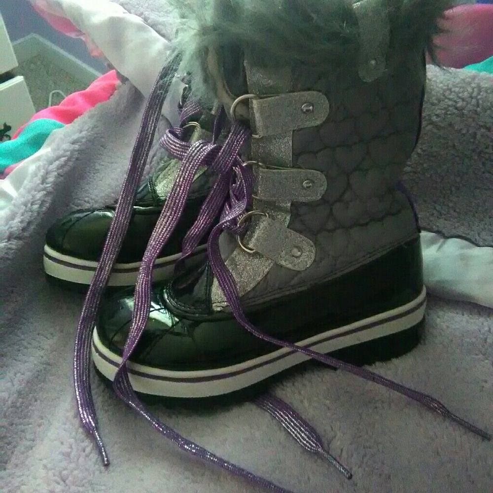 Toddlers 12 snow boots