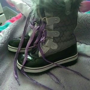 Toddlers 12 snow boots