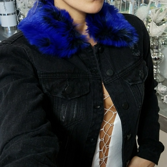 BLACK DISTRESSED DENIM JACKET - Picture 4 of 4