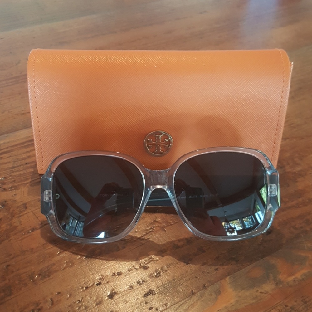 Tory sunnies