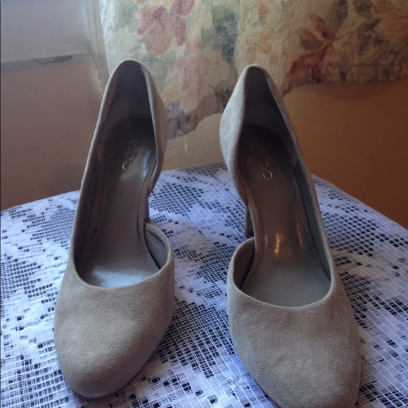 Beige Aldo Heels - Picture 2 of 3