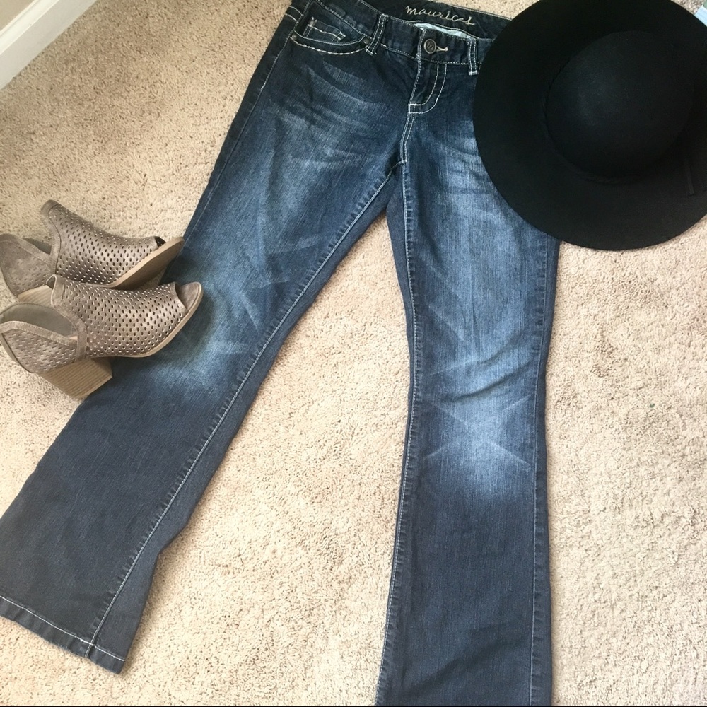 Maurice’s dark sandblast wash flare